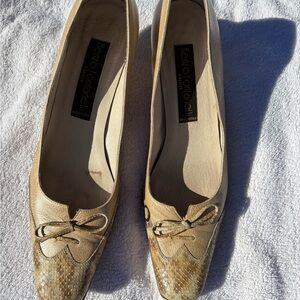 Vintage Loafers in Gold and Tan